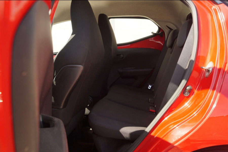 Toyota Aygo 1.0 VVT-i X-Fun -AIRCO-CRUISE-