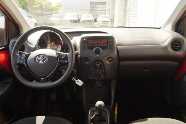 Toyota Aygo 1.0 VVT-i X-Fun -AIRCO-CRUISE-