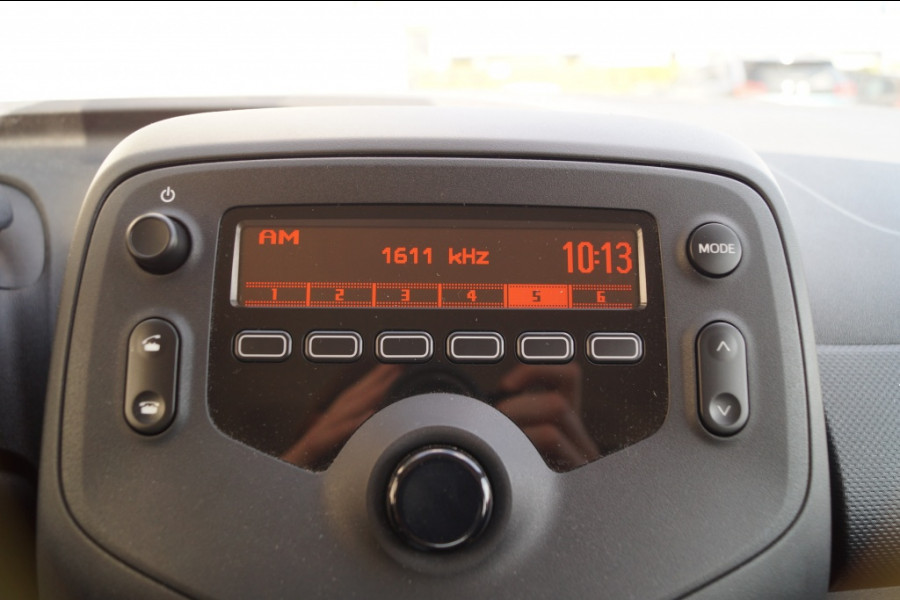 Toyota Aygo 1.0 VVT-i X-Fun -AIRCO-CRUISE-