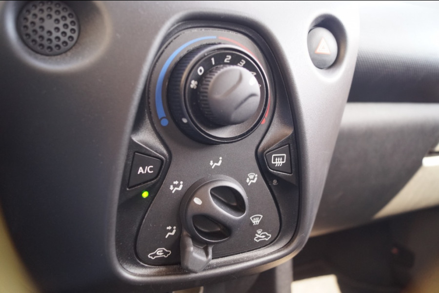 Toyota Aygo 1.0 VVT-i X-Fun -AIRCO-CRUISE-