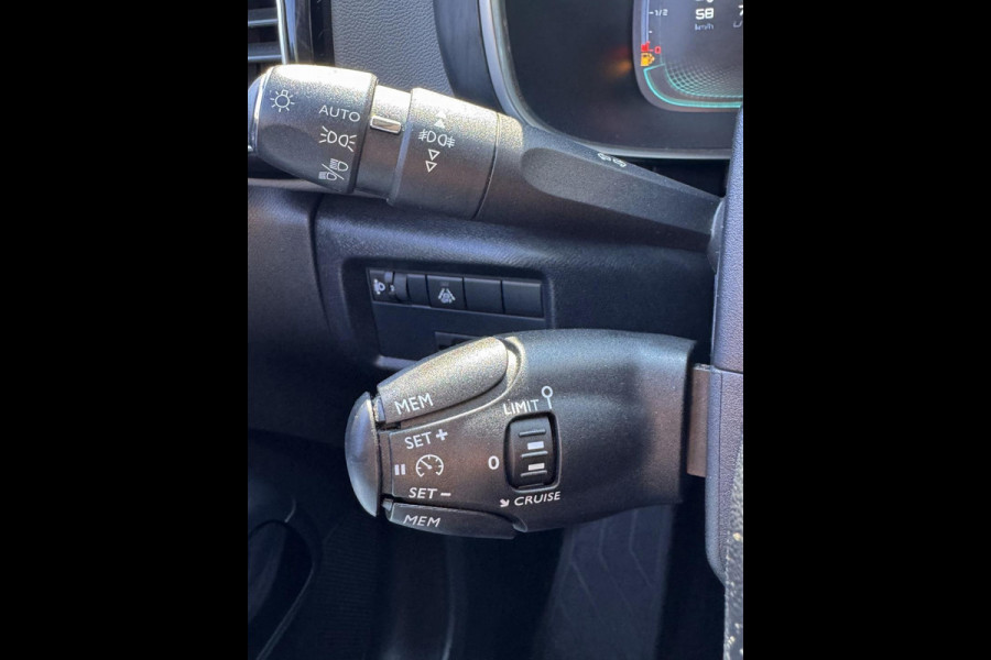 Citroën C5 Aircross 1.2 PureTech Feel Edition * 90.000 KM - Navigatie / Apple CarPlay I Airco I PDC I LED I Comfort pakket I