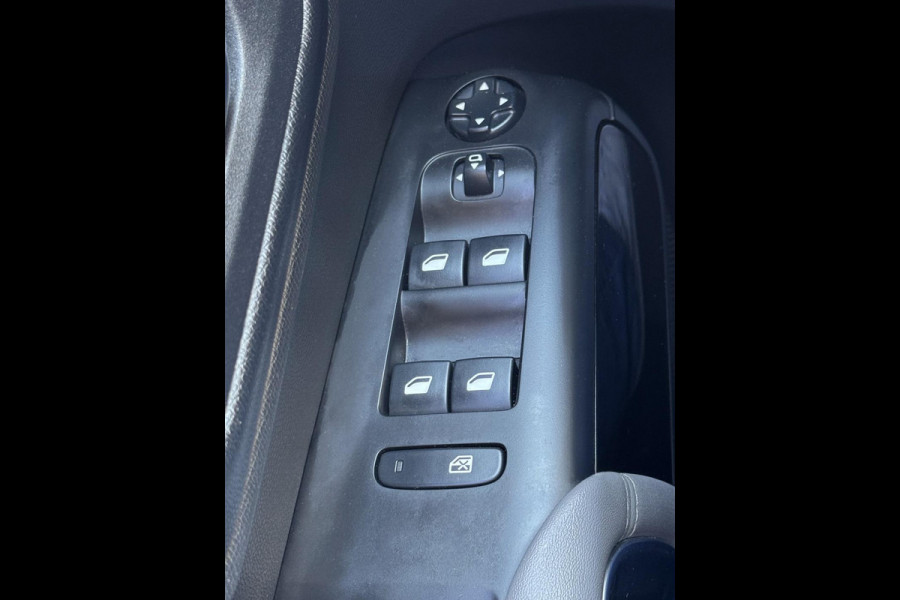 Citroën C5 Aircross 1.2 PureTech Feel Edition * 90.000 KM - Navigatie / Apple CarPlay I Airco I PDC I LED I Comfort pakket I