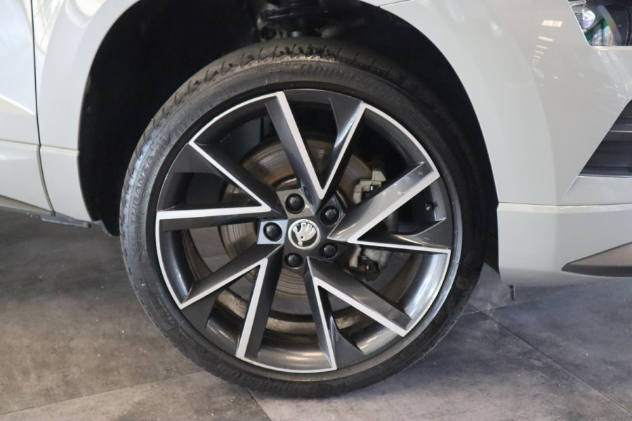 Škoda Karoq 1.5 TSI ACT Sportline Business CruiseControl Trekhaak Full-led