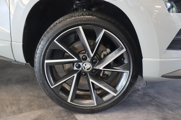 Škoda Karoq 1.5 TSI ACT Sportline Business CruiseControl Trekhaak Full-led