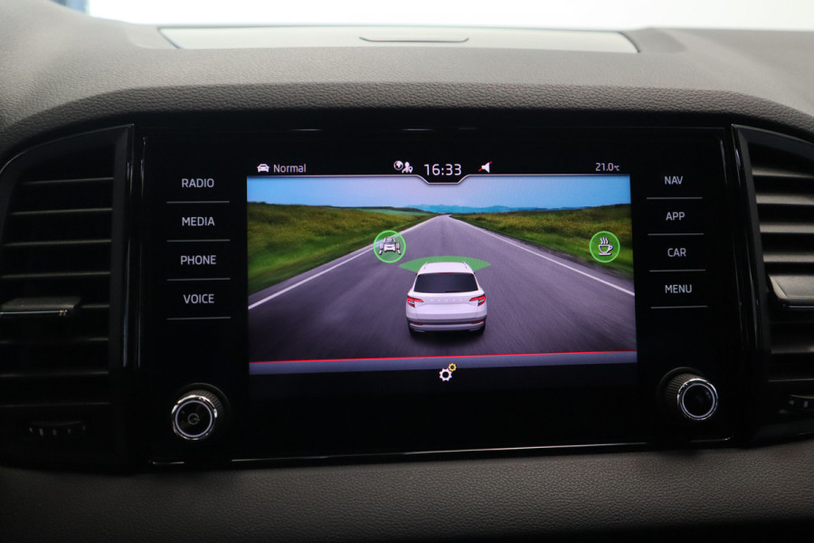Škoda Karoq 1.5 TSI ACT Sportline Business CruiseControl Trekhaak Full-led
