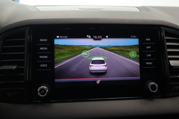 Škoda Karoq 1.5 TSI ACT Sportline Business CruiseControl Trekhaak Full-led
