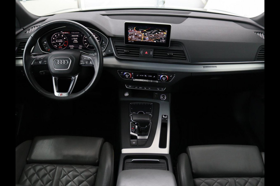 Audi Q5 55 TFSIe S Edition | Trekhaak | Leder | Adaptive cruise | 360 camera | Carplay | Navigatie | Virtual Cockpit | Luchtvering | Matrix LED