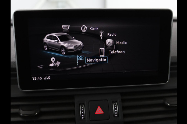 Audi Q5 55 TFSIe S Edition | Trekhaak | Leder | Adaptive cruise | 360 camera | Carplay | Navigatie | Virtual Cockpit | Luchtvering | Matrix LED