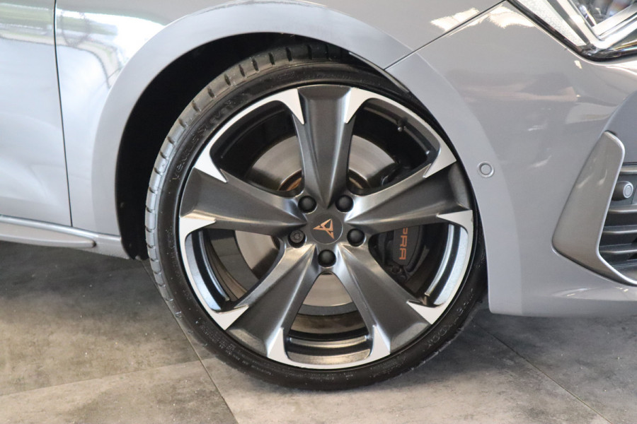 CUPRA Leon 2.0 TSI  VZ Performance 7 Automatic 300PK Panoramadak Navigatie Apple-CarPlay 19'lmv VCP PDC Beats Audio