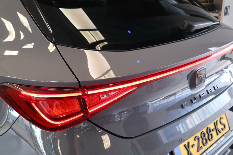CUPRA Leon 2.0 TSI  VZ Performance 7 Automatic 300PK Panoramadak Navigatie Apple-CarPlay 19'lmv VCP PDC Beats Audio