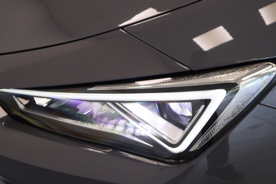 CUPRA Leon 2.0 TSI  VZ Performance 7 Automatic 300PK Panoramadak Navigatie Apple-CarPlay 19'lmv VCP PDC Beats Audio