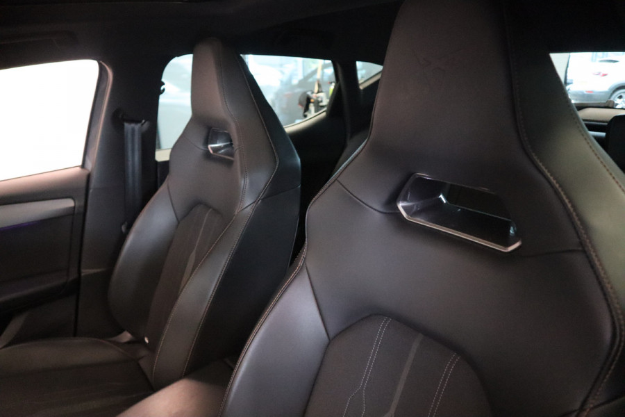 CUPRA Leon 2.0 TSI  VZ Performance 7 Automatic 300PK Panoramadak Navigatie Apple-CarPlay 19'lmv VCP PDC Beats Audio