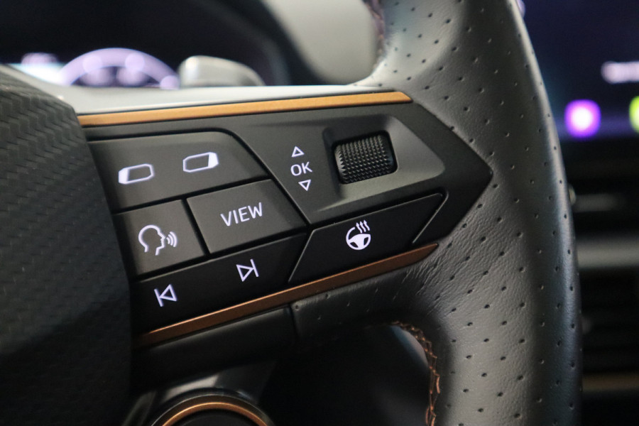 CUPRA Leon 2.0 TSI  VZ Performance 7 Automatic 300PK Panoramadak Navigatie Apple-CarPlay 19'lmv VCP PDC Beats Audio