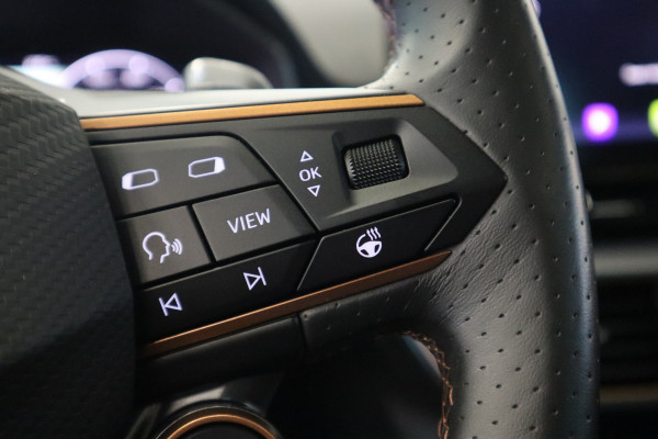 CUPRA Leon 2.0 TSI  VZ Performance 7 Automatic 300PK Panoramadak Navigatie Apple-CarPlay 19'lmv VCP PDC Beats Audio
