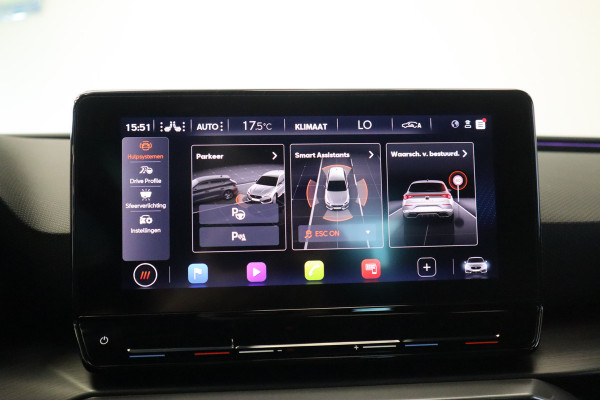 CUPRA Leon 2.0 TSI  VZ Performance 7 Automatic 300PK Panoramadak Navigatie Apple-CarPlay 19'lmv VCP PDC Beats Audio