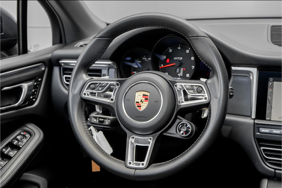 Porsche Macan 2.9 GTS Pano Sport Chrono Sport Design ACC Trekhaak
