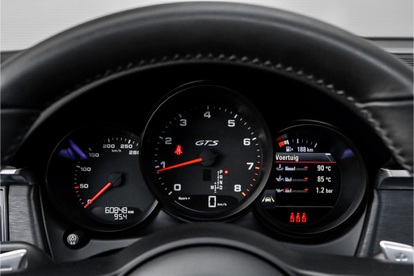 Porsche Macan 2.9 GTS Pano Sport Chrono Sport Design ACC Trekhaak