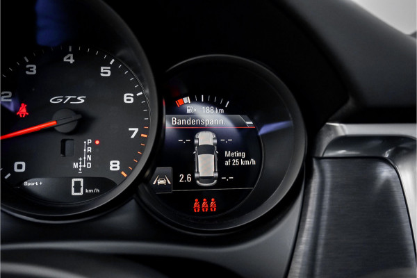 Porsche Macan 2.9 GTS Pano Sport Chrono Sport Design ACC Trekhaak