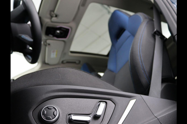 Lynk & Co 01 1.5 Plug In | Panoramadak | Infinity by Harman | Camera | Adaptive cruise | Stoelverwarming | Carplay | Memory | Full LED