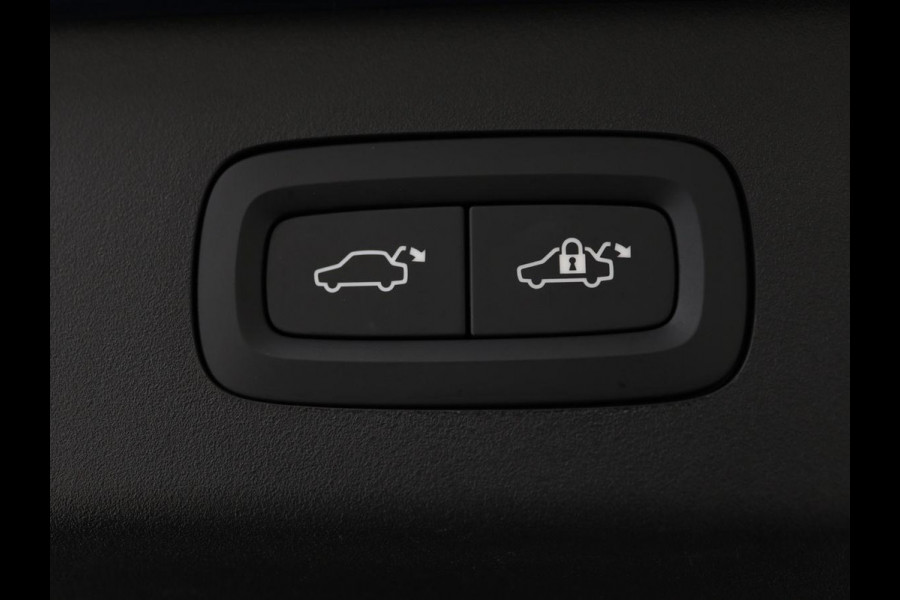 Lynk & Co 01 1.5 Plug In | Panoramadak | Infinity by Harman | Camera | Adaptive cruise | Stoelverwarming | Carplay | Memory | Full LED