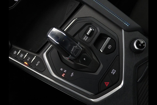 Lynk & Co 01 1.5 Plug In | Panoramadak | Infinity by Harman | Camera | Adaptive cruise | Stoelverwarming | Carplay | Memory | Full LED