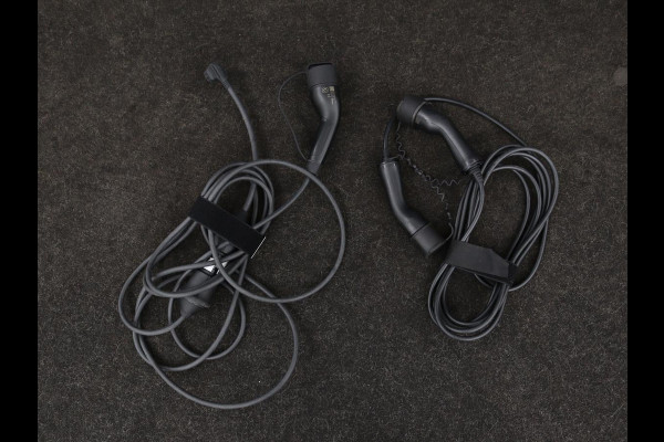 Lynk & Co 01 1.5 Plug In | Panoramadak | Infinity by Harman | Camera | Adaptive cruise | Stoelverwarming | Carplay | Memory | Full LED
