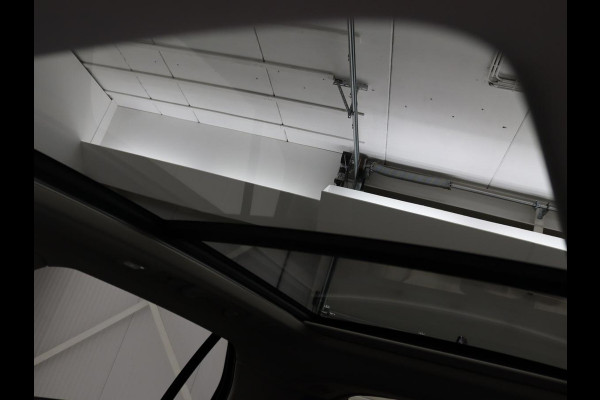Lynk & Co 01 1.5 Plug In | Panoramadak | Infinity by Harman | Camera | Adaptive cruise | Stoelverwarming | Carplay | Memory | Full LED