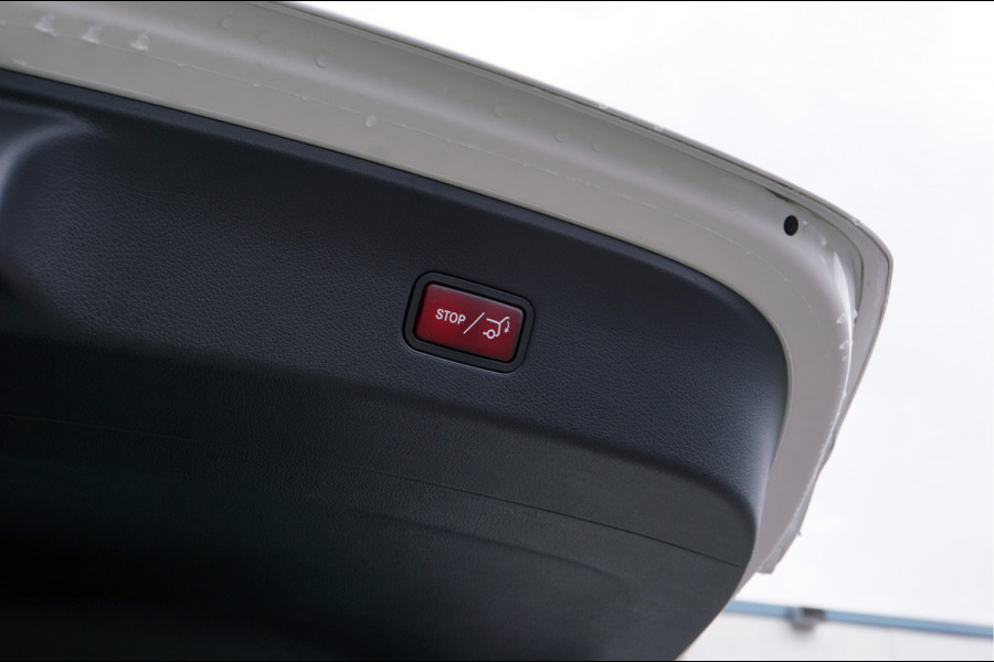 Mercedes-Benz GLC Coupé GLC 300 e 4MATIC AMG Line | Pano Burmester Distronic Memory Digital