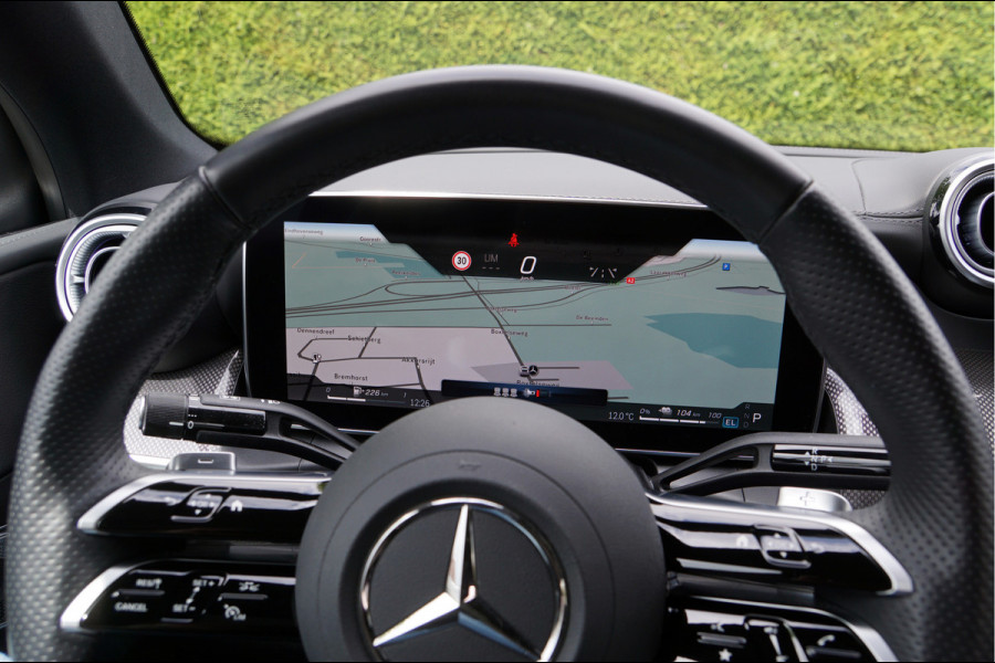 Mercedes-Benz GLC Coupé GLC 300 e 4MATIC AMG Line | Pano Burmester Distronic Memory Digital