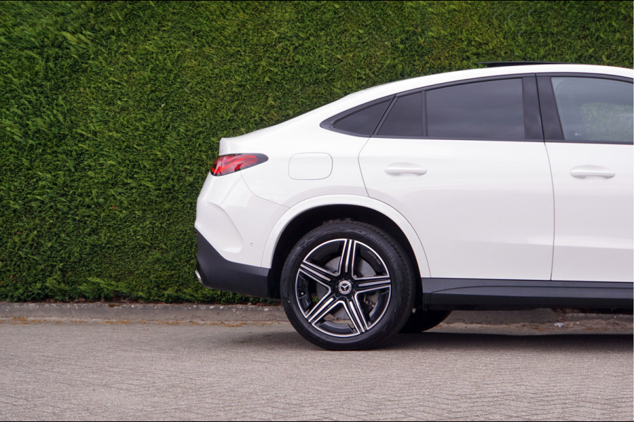 Mercedes-Benz GLC Coupé GLC 300 e 4MATIC AMG Line | Pano Burmester Distronic Memory Digital