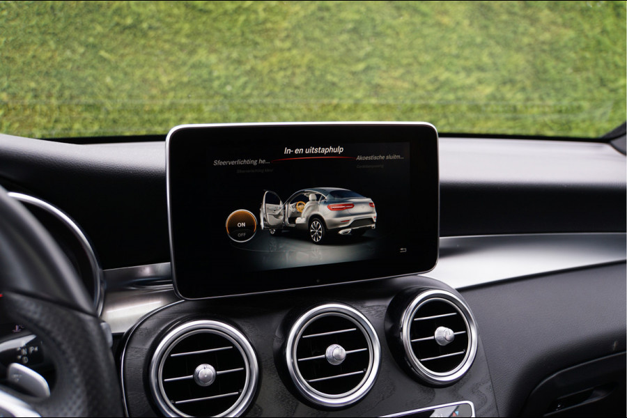 Mercedes-Benz GLC Coupé GLC 250 4MATIC AMG line | Schuifdak Burmester Memory Distronic Keyless