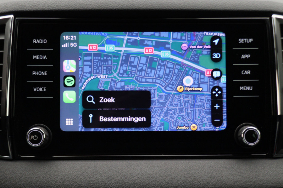 Škoda Karoq 1.0 TSI Style Business Automaat LED, Canton, Apple Carplay, Camera, ACC, Stuur-/Stoelverw., PDC