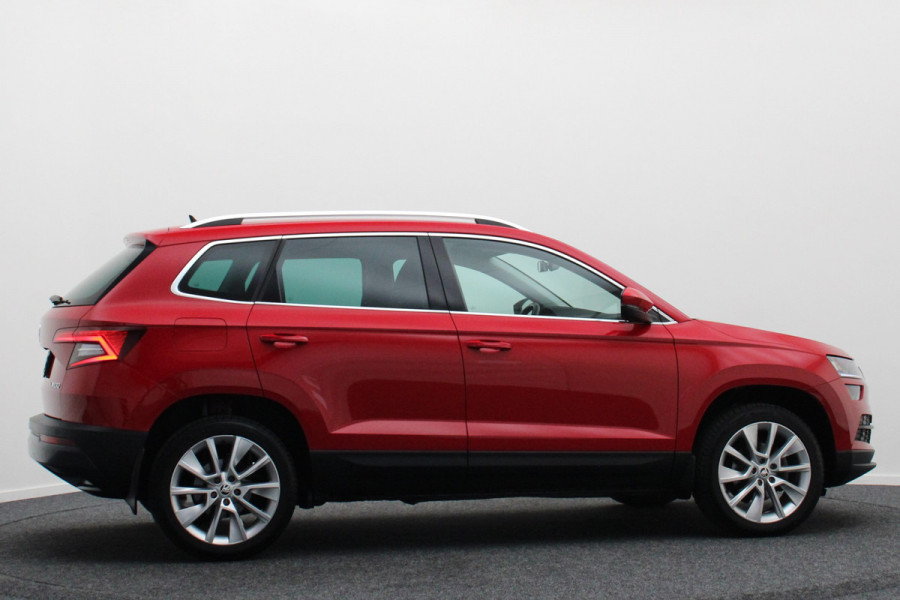 Škoda Karoq 1.0 TSI Style Business Automaat LED, Canton, Apple Carplay, Camera, ACC, Stuur-/Stoelverw., PDC