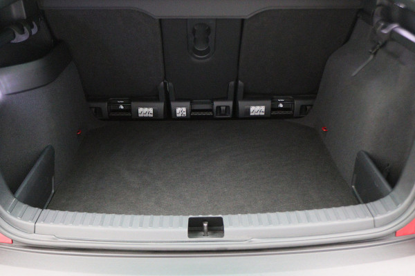 Škoda Karoq 1.0 TSI Style Business Automaat LED, Canton, Apple Carplay, Camera, ACC, Stuur-/Stoelverw., PDC