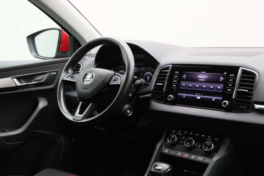 Škoda Karoq 1.0 TSI Style Business Automaat LED, Canton, Apple Carplay, Camera, ACC, Stuur-/Stoelverw., PDC