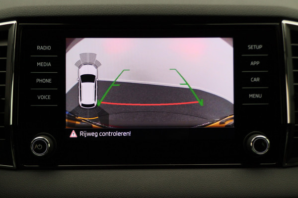 Škoda Karoq 1.0 TSI Style Business Automaat LED, Canton, Apple Carplay, Camera, ACC, Stuur-/Stoelverw., PDC