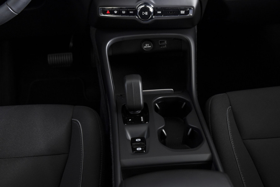 Volvo XC40 1.5 T4 Plug-in hybrid Inscription Expression | Dig. Cockpit | Adapt. Cruise | Stoel-+Stuurverw. | PDC | Camera | NAV + App. Connect | ECC | Elek. Klep | LM 18" | 4473