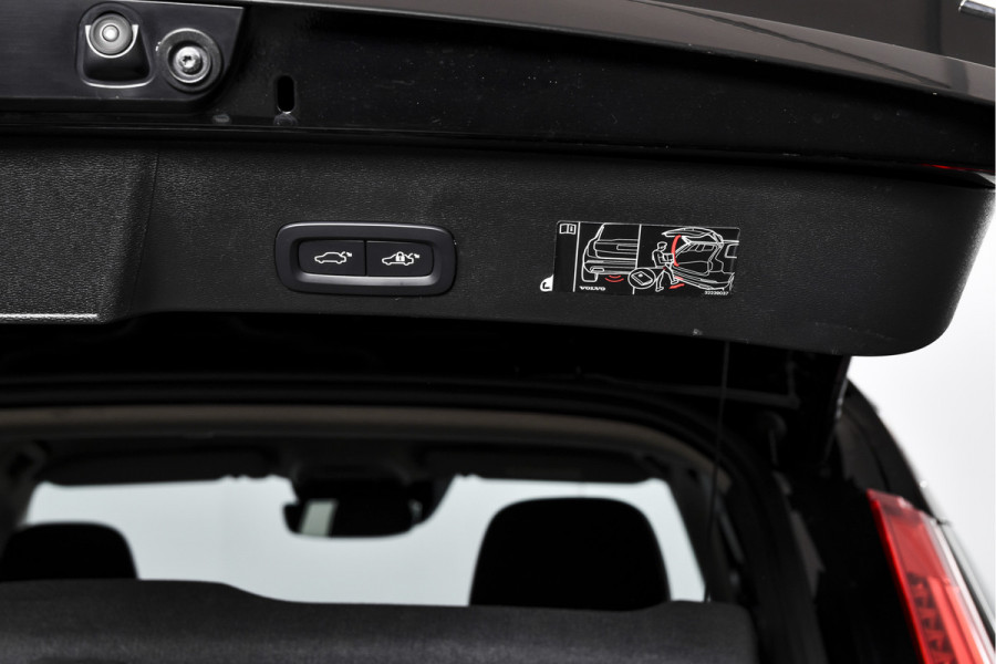 Volvo XC40 1.5 T4 Plug-in hybrid Inscription Expression | Dig. Cockpit | Adapt. Cruise | Stoel-+Stuurverw. | PDC | Camera | NAV + App. Connect | ECC | Elek. Klep | LM 18" | 4473