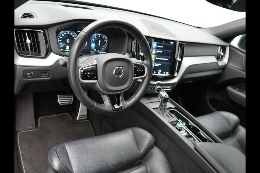Volvo XC60 T6 R-Design AWD | Panodak | Trekhaak af Fabriek | Adaptive Cruise |Sportstoelen Memory | L.M. 19" | Harman/Kardon | 360 Camera | Carplay | DAB | Stoel & Stuurverwarming |