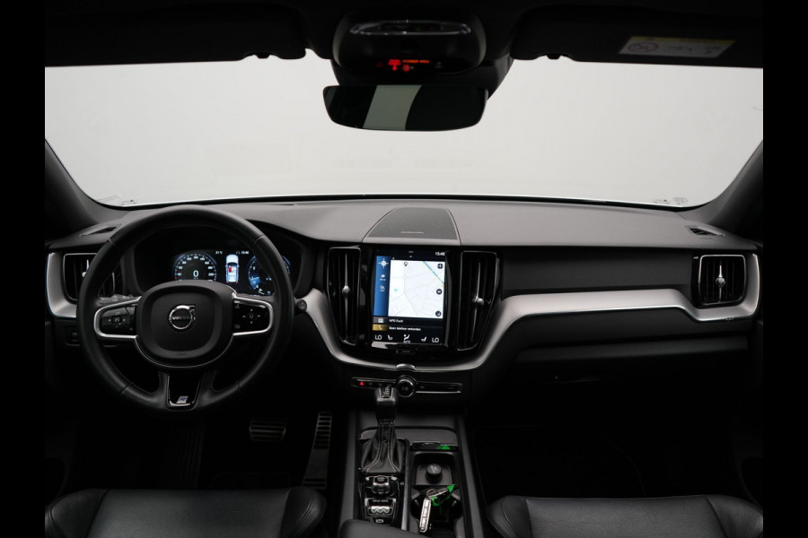 Volvo XC60 T6 R-Design AWD | Panodak | Trekhaak af Fabriek | Adaptive Cruise |Sportstoelen Memory | L.M. 19" | Harman/Kardon | 360 Camera | Carplay | DAB | Stoel & Stuurverwarming |