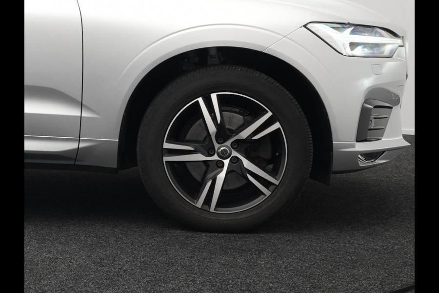 Volvo XC60 T6 R-Design AWD | Panodak | Trekhaak af Fabriek | Adaptive Cruise |Sportstoelen Memory | L.M. 19" | Harman/Kardon | 360 Camera | Carplay | DAB | Stoel & Stuurverwarming |