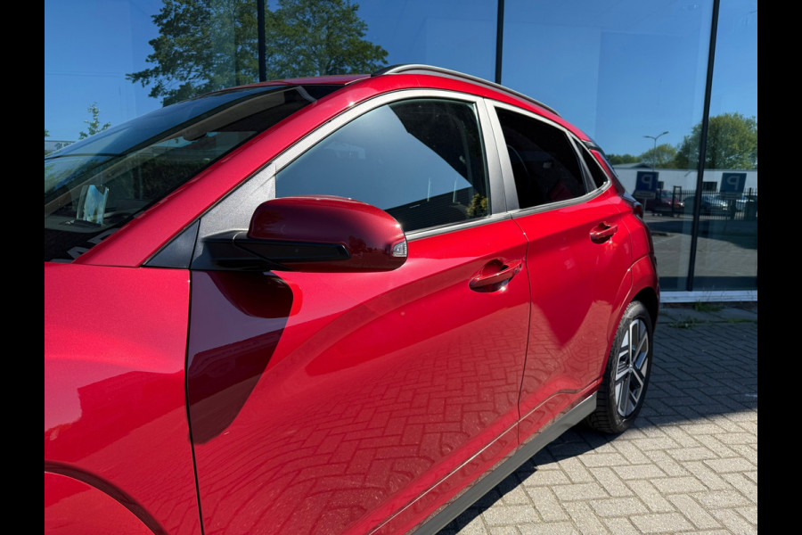 Hyundai Kona EV Comfort 64 kWh - Automaat - Navi - Climate - Parkeerhulp - Winterpakket