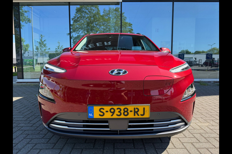Hyundai Kona EV Comfort 64 kWh - Automaat - Navi - Climate - Parkeerhulp - Winterpakket