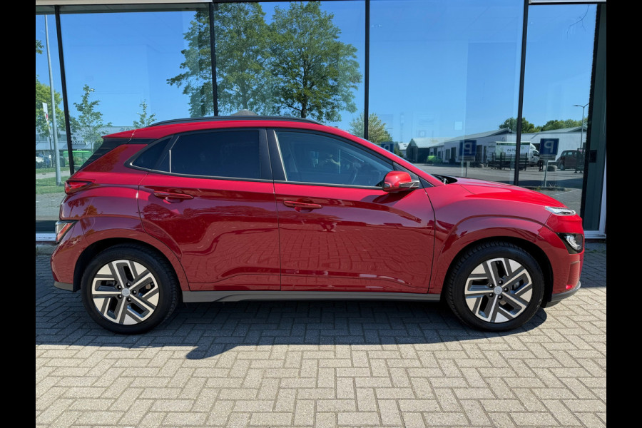 Hyundai Kona EV Comfort 64 kWh - Automaat - Navi - Climate - Parkeerhulp - Winterpakket