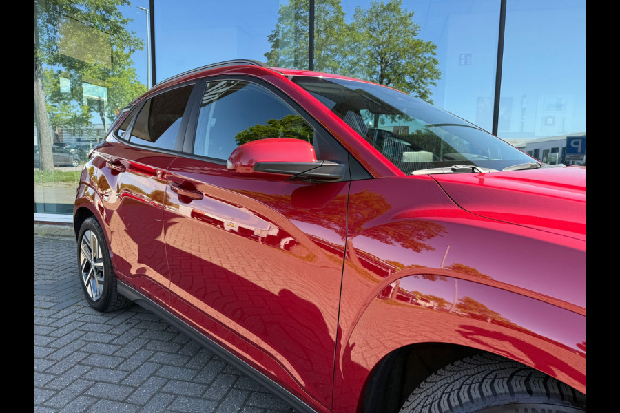 Hyundai Kona EV Comfort 64 kWh - Automaat - Navi - Climate - Parkeerhulp - Winterpakket