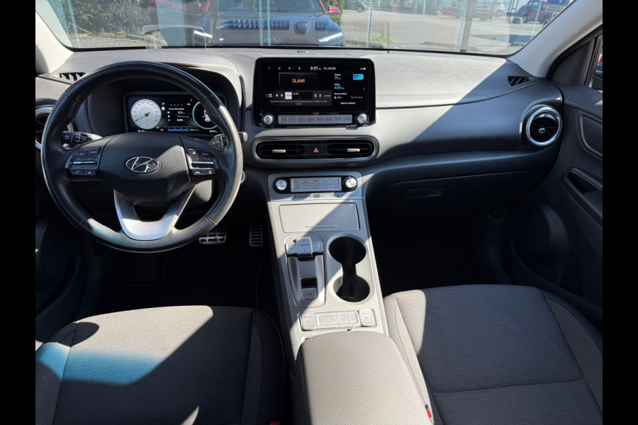 Hyundai Kona EV Comfort 64 kWh - Automaat - Navi - Climate - Parkeerhulp - Winterpakket