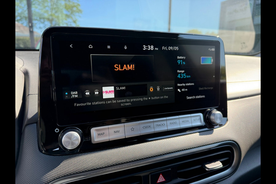 Hyundai Kona EV Comfort 64 kWh - Automaat - Navi - Climate - Parkeerhulp - Winterpakket