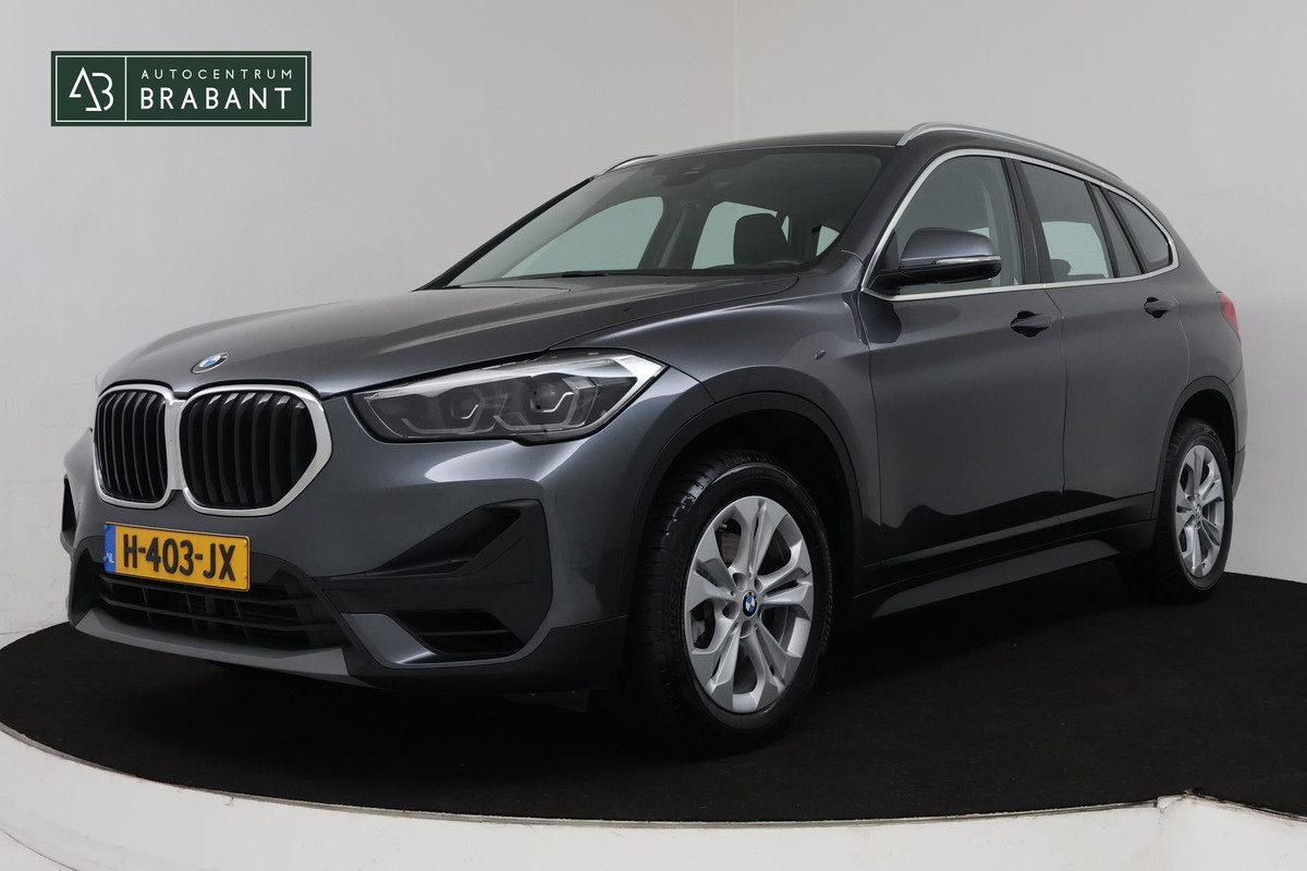 BMW X1 SDrive18i Executive Edition (PARKEERSENSOREN, NAVIGATIE, CRUISE, STOELVERWARMING, AUTOMAAT, NL-AUTO, DEALER ONDERHOUDEN) BMW X1 SDrive18i Executive Edition (PARKEERSENSOREN, NAVIGATIE, CRUISE, STOELVERWARMING, AUTOMAAT, NL-AUTO, DEALER ONDERHOUDEN)