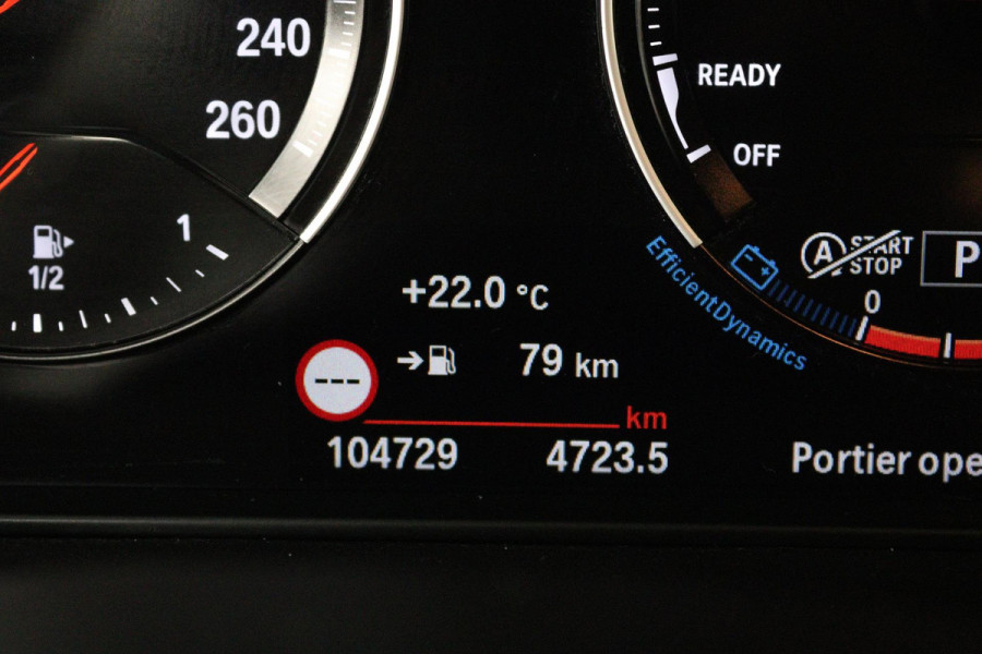 BMW X1 SDrive18i Executive Edition (PARKEERSENSOREN, NAVIGATIE, CRUISE, STOELVERWARMING, AUTOMAAT, NL-AUTO, DEALER ONDERHOUDEN)