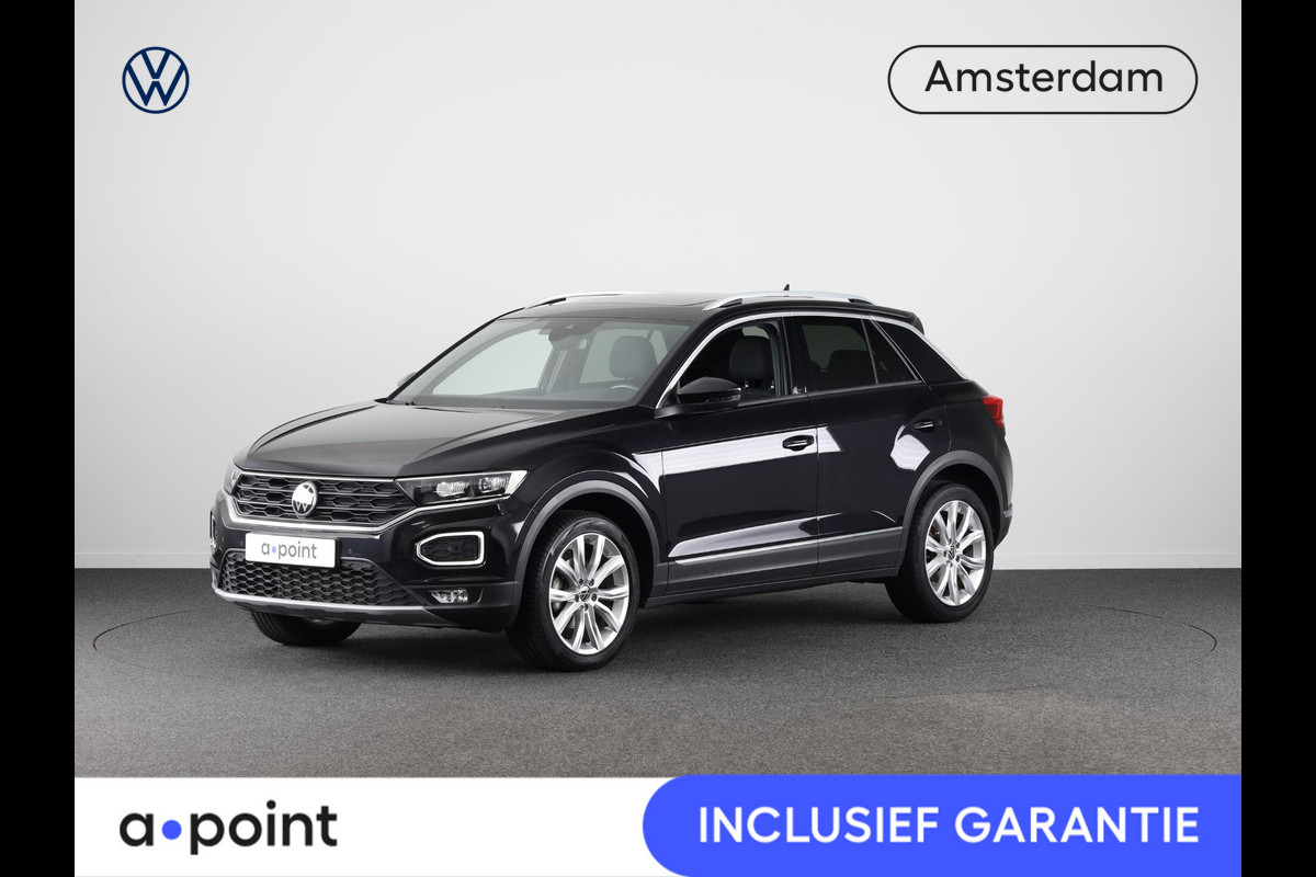 Volkswagen T-Roc 1.5 TSI Sport 150 pk Automaat (DSG) | Navigatie via App | Panoramadak | Parkeersensoren | Achteruitrijcamera | Adaptieve cruise control | Stoelverwarming |